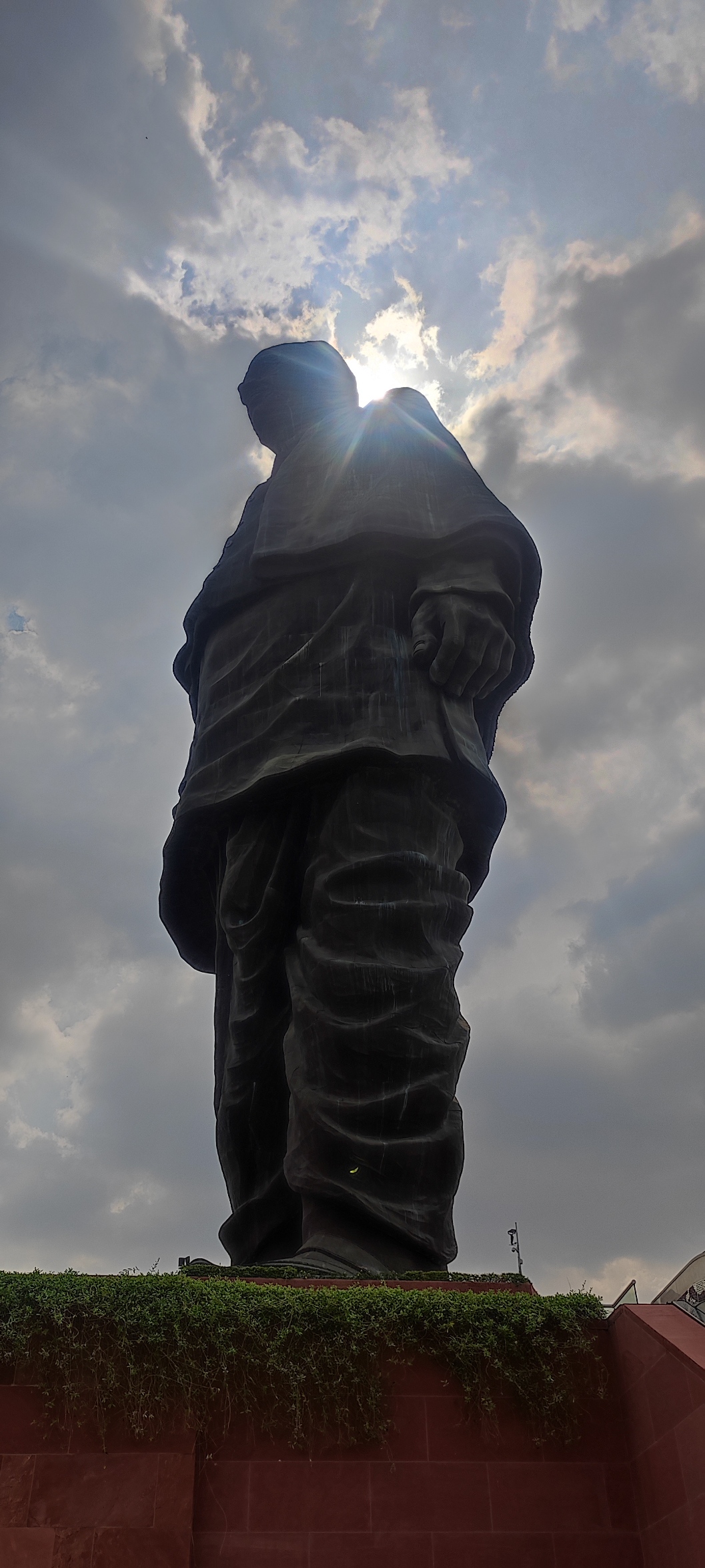 Statue with sunlight